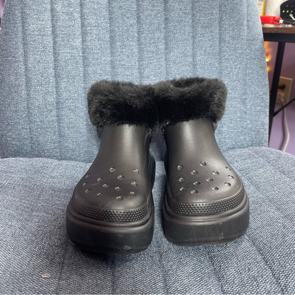 Women’s Crocs Stomp Winter Boots Black Size Women’s 7 - Picture 2 of 8